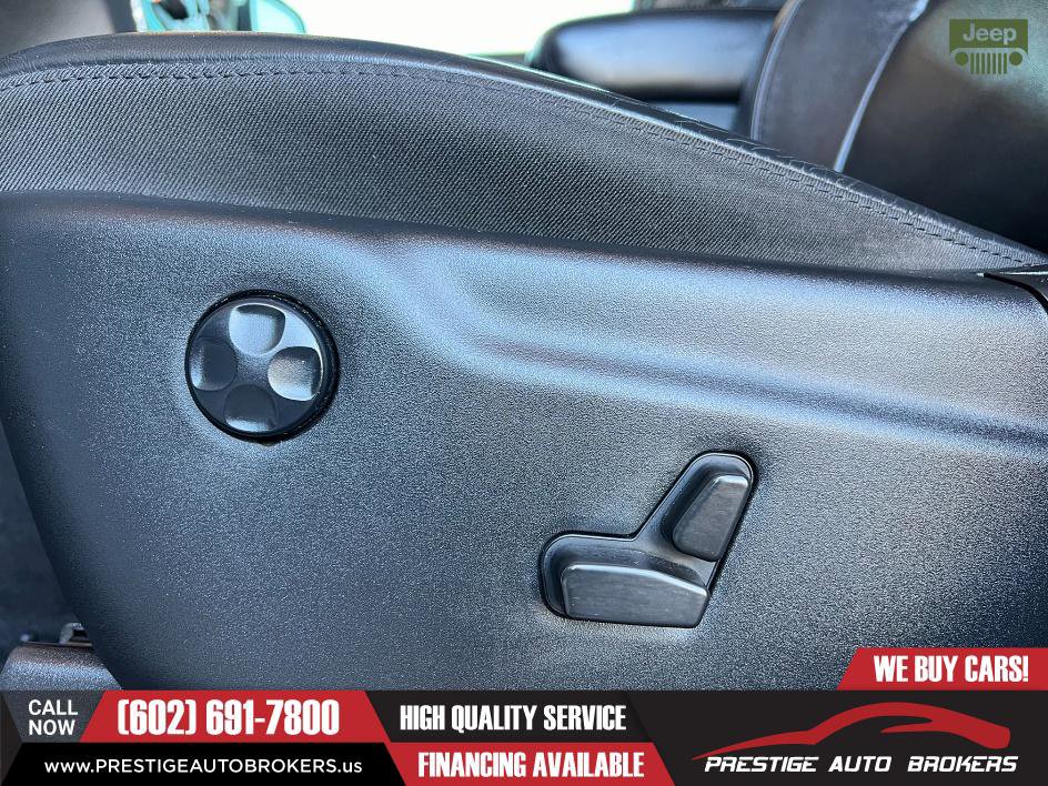 Used 2021 Jeep Grand Cherokee Limited w/ Trailer Tow Group IV image 29