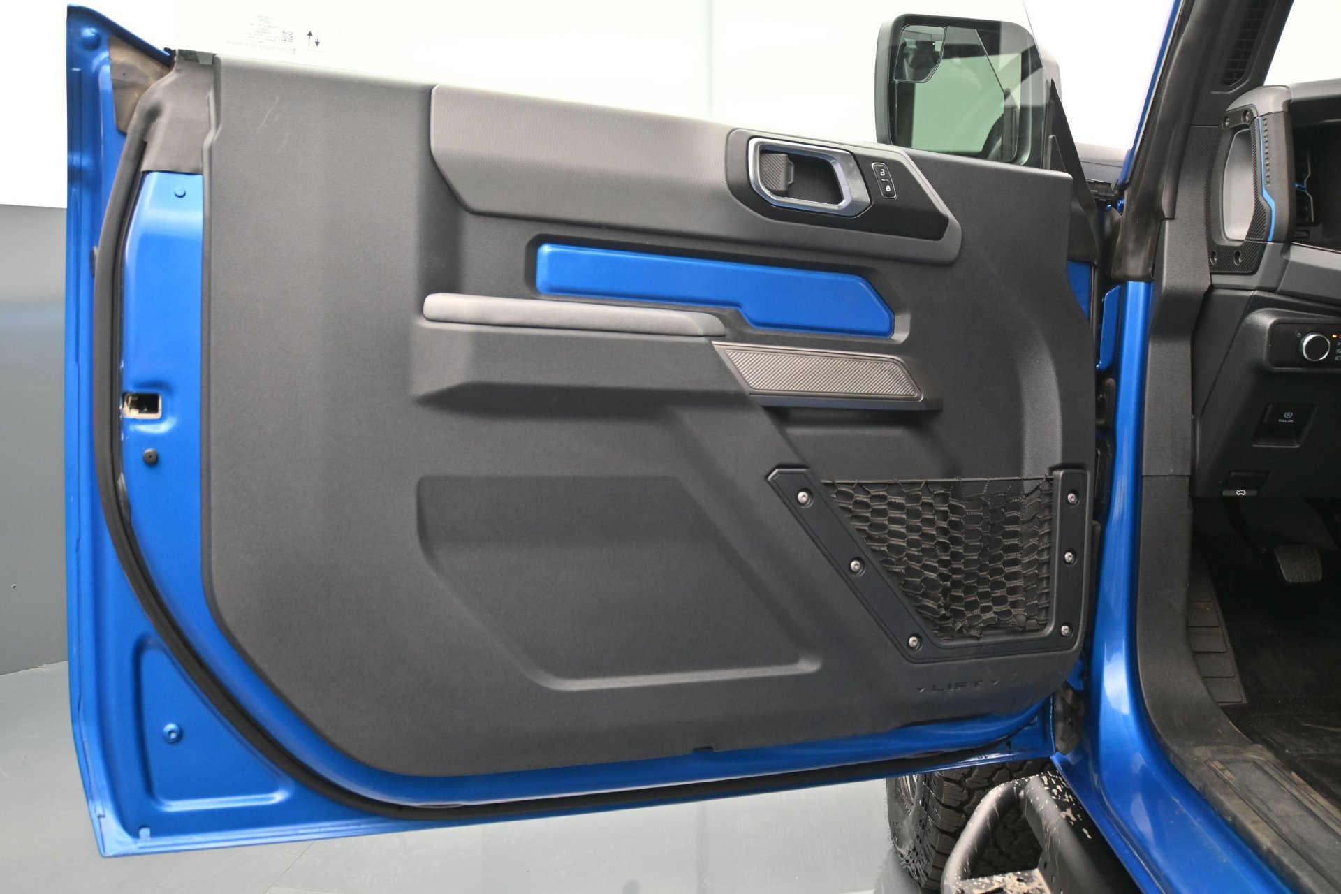 Used 2021 Ford Bronco Black Diamond AWD/4WD image 16