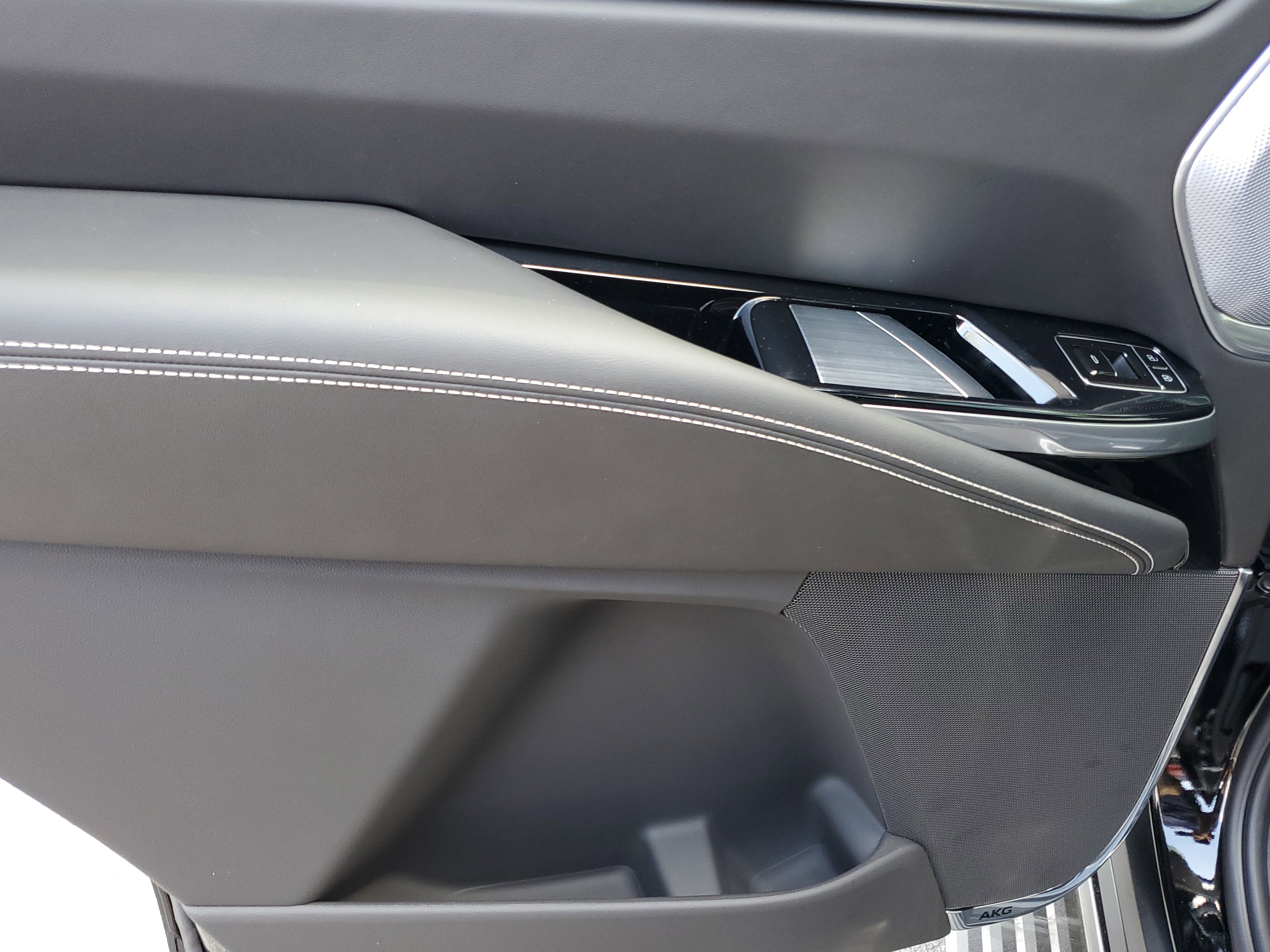 New 2025 Cadillac Escalade Sport Platinum w/ LPO, Floor Liner Package image 13