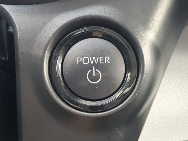 Certified 2025 Toyota Sienna XLE image 28