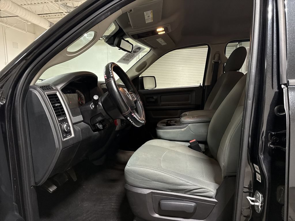 Used 2016 RAM 1500 Express w/ Popular Equipment Group AWD/4WD image 18