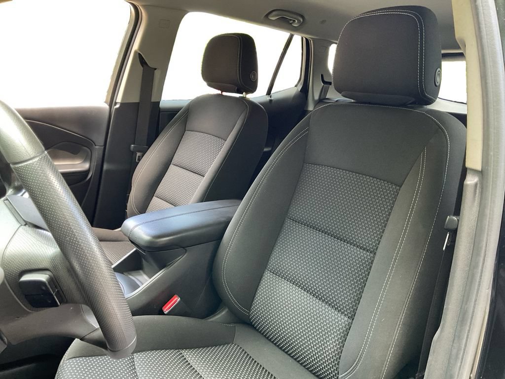 Used 2022 GMC Terrain SLE w/ Elevation Edition AWD/4WD image 28