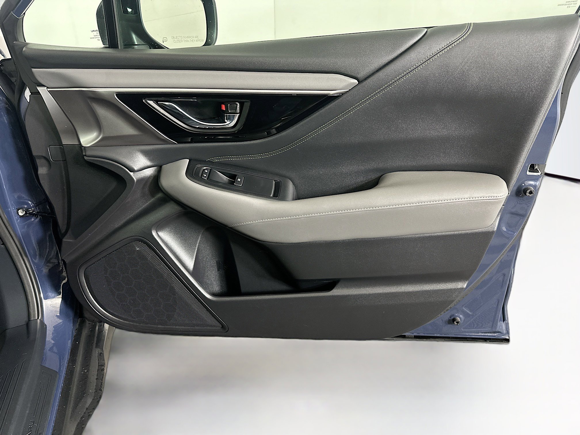 Used 2023 Subaru Outback Onyx Edition image 33