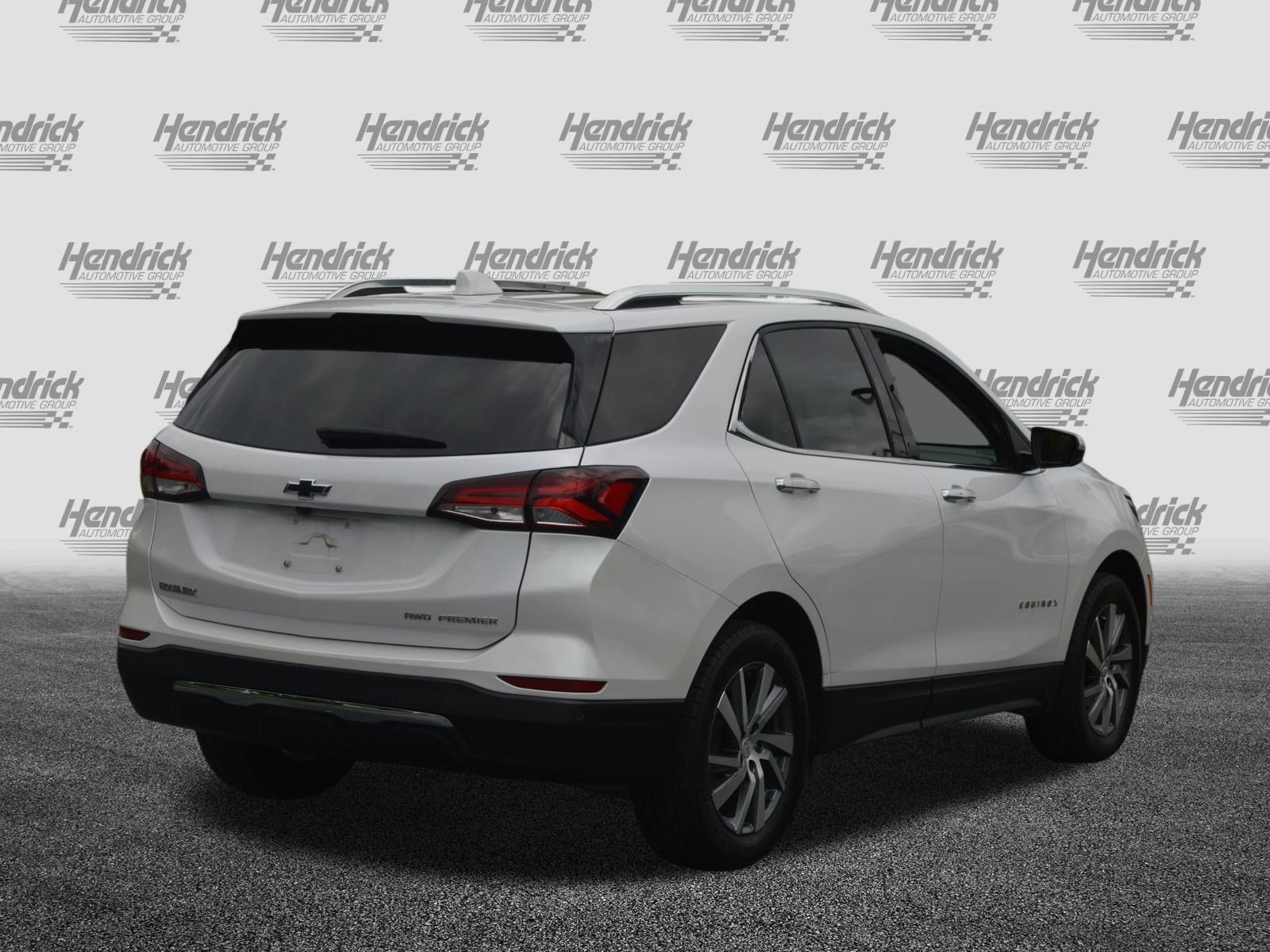 Used 2024 Chevrolet Equinox Premier AWD/4WD image 11