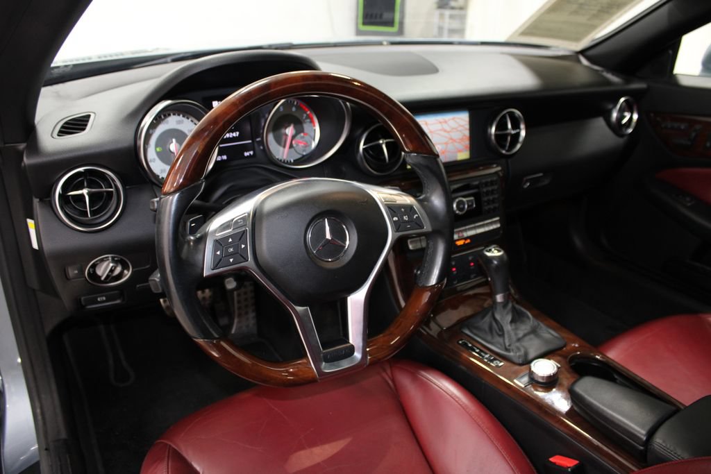 Used 2012 Mercedes-Benz SLK 350 image 19