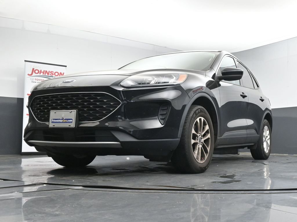 Used 2021 Ford Escape SE image 20