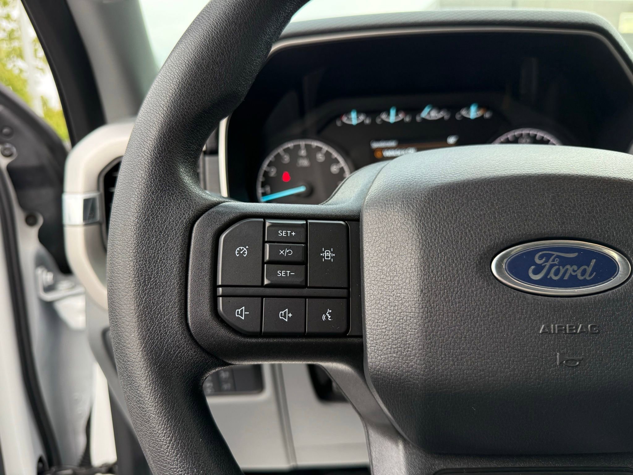 Used 2022 Ford F150 XLT w/ Trailer Tow Package image 46