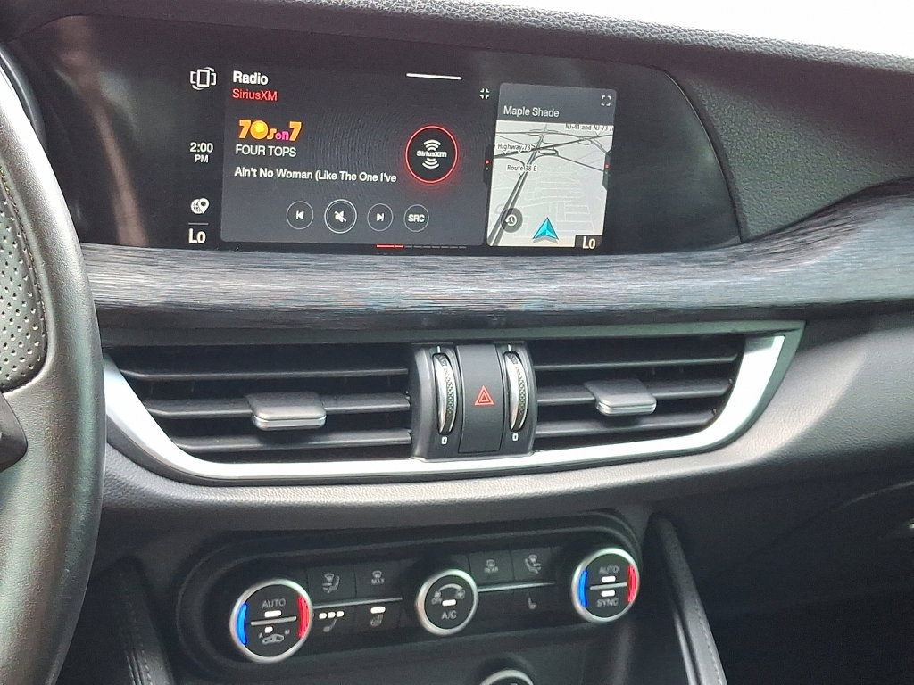 Used 2022 Alfa Romeo Stelvio Sprint image 29