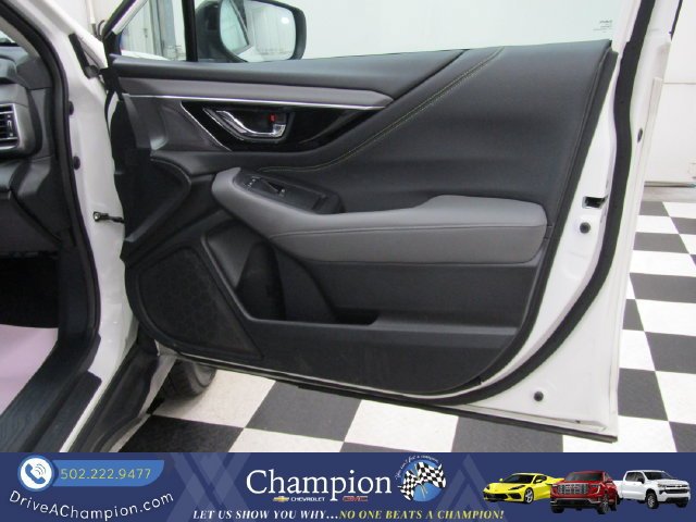 Used 2023 Subaru Outback Onyx Edition AWD/4WD image 38