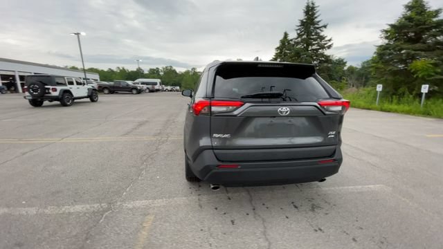Used 2020 Toyota RAV4 XLE w/ Convenience Package AWD/4WD image 8