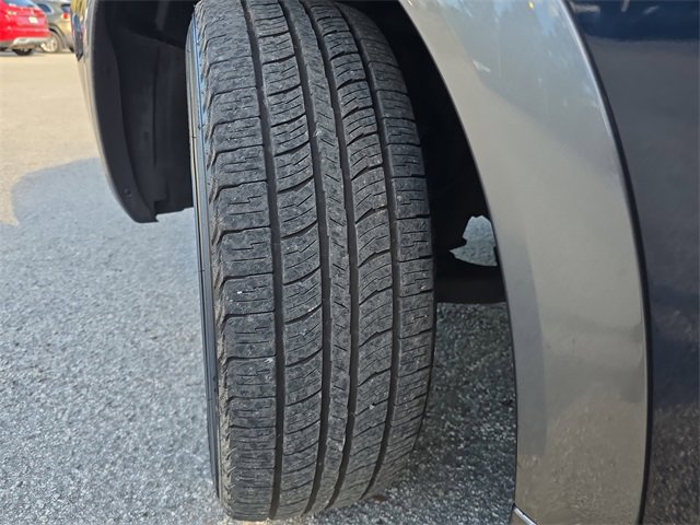 Used 2020 Nissan Armada SL w/ Premium Package image 31