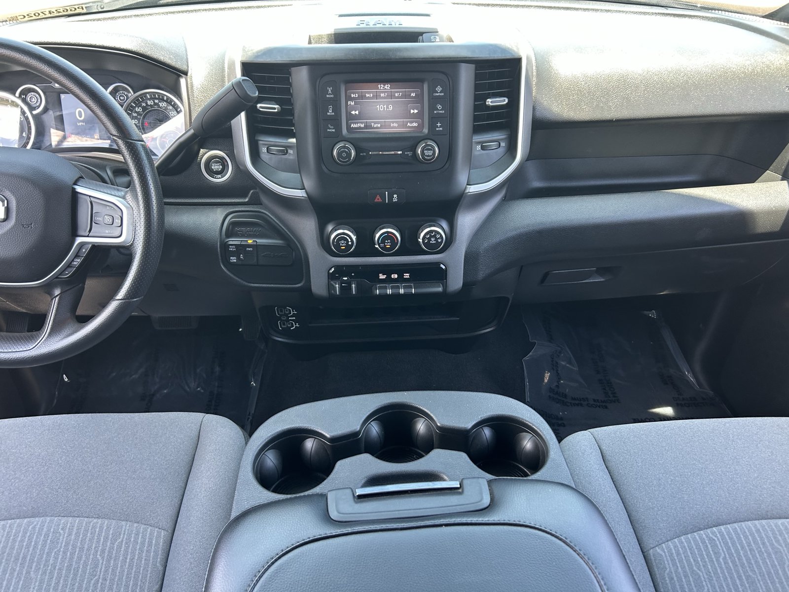 Used 2023 RAM 3500 Big Horn AWD/4WD image 14