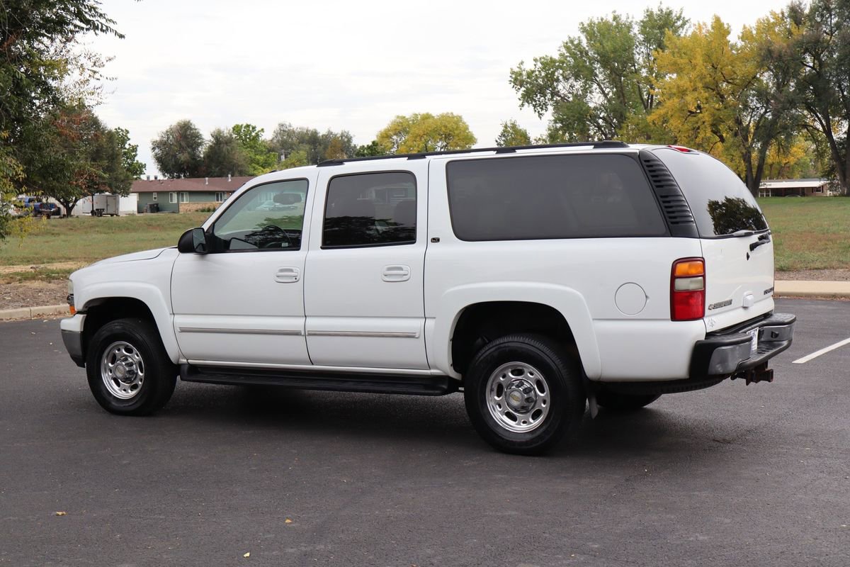 Used 2003 Chevrolet Suburban 2500 LT w/ LT Preferred Equipment Group image 9