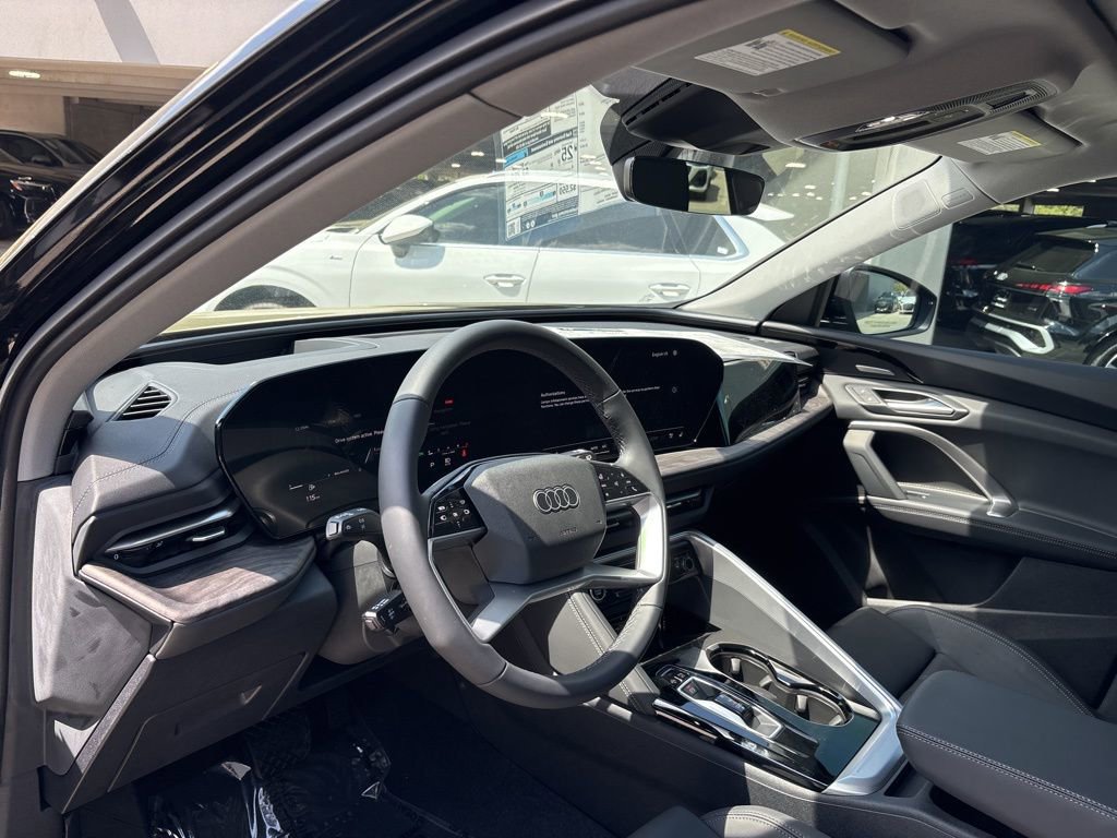 New 2025 Audi Q5 Premium Plus image 12