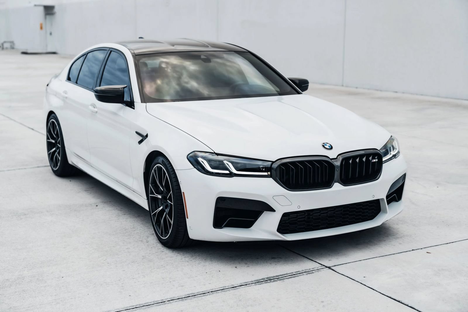 Used 2022 BMW M5 w/ Competition Package AWD/4WD video 2