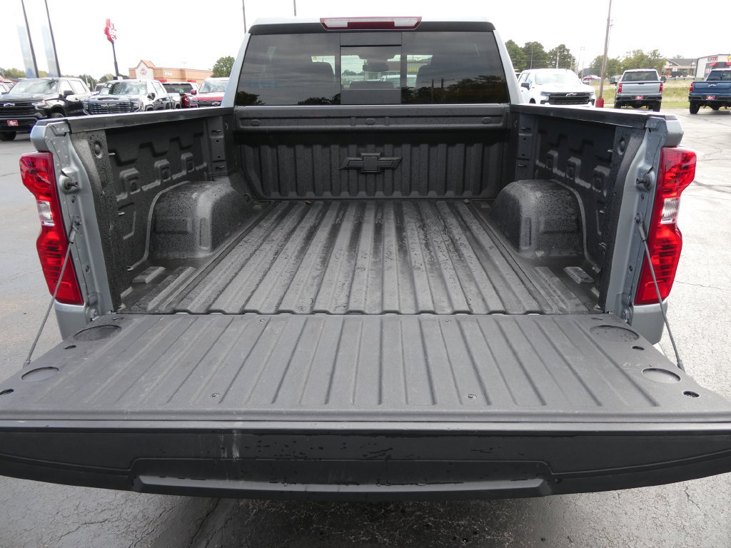 Certified 2025 Chevrolet Silverado 1500 LT AWD/4WD image 17