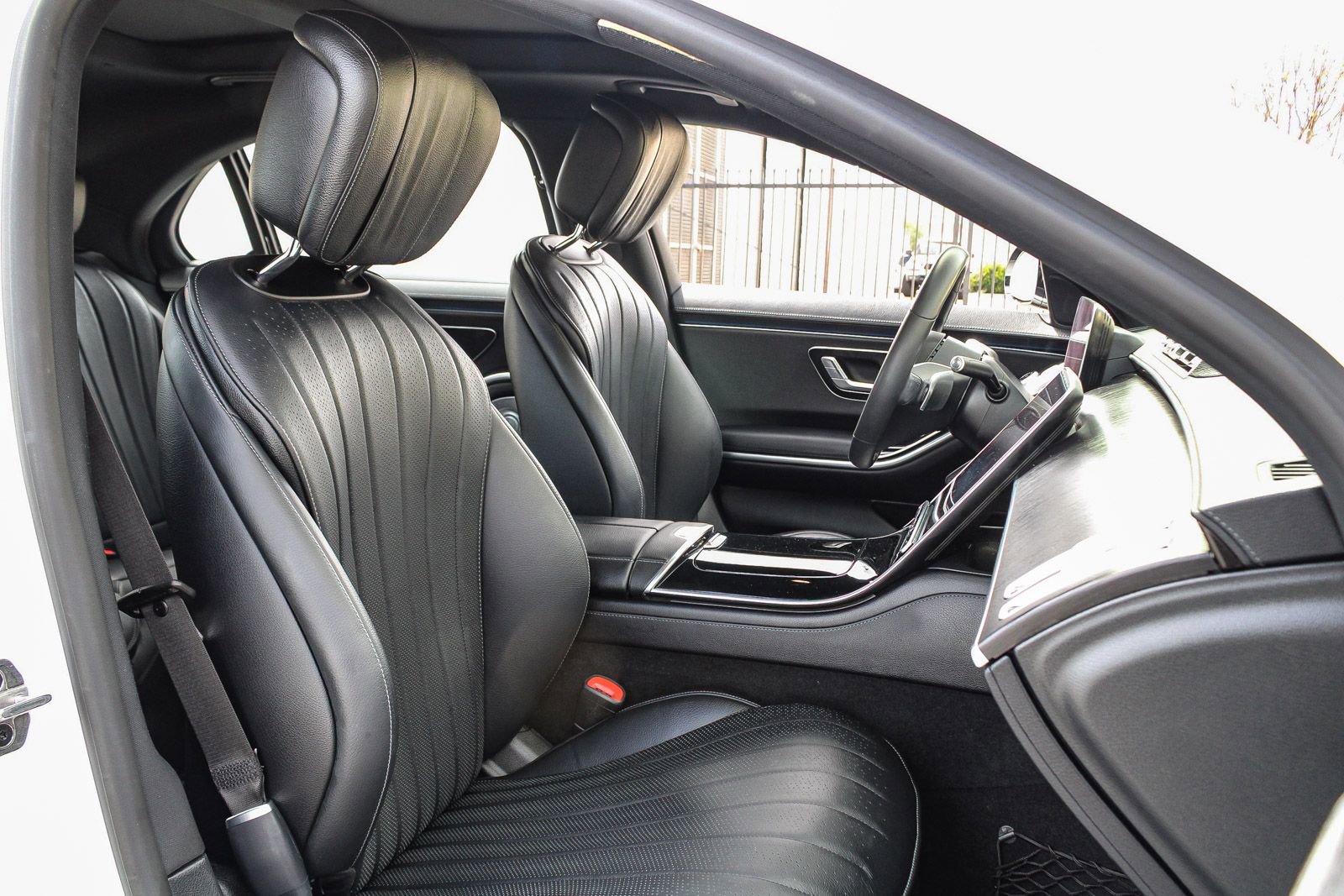 Certified 2022 Mercedes-Benz S 500 4MATIC image 17