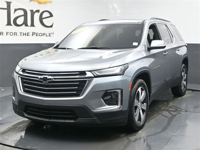 Used 2023 Chevrolet Traverse LT w/ LT Premium Package image 7