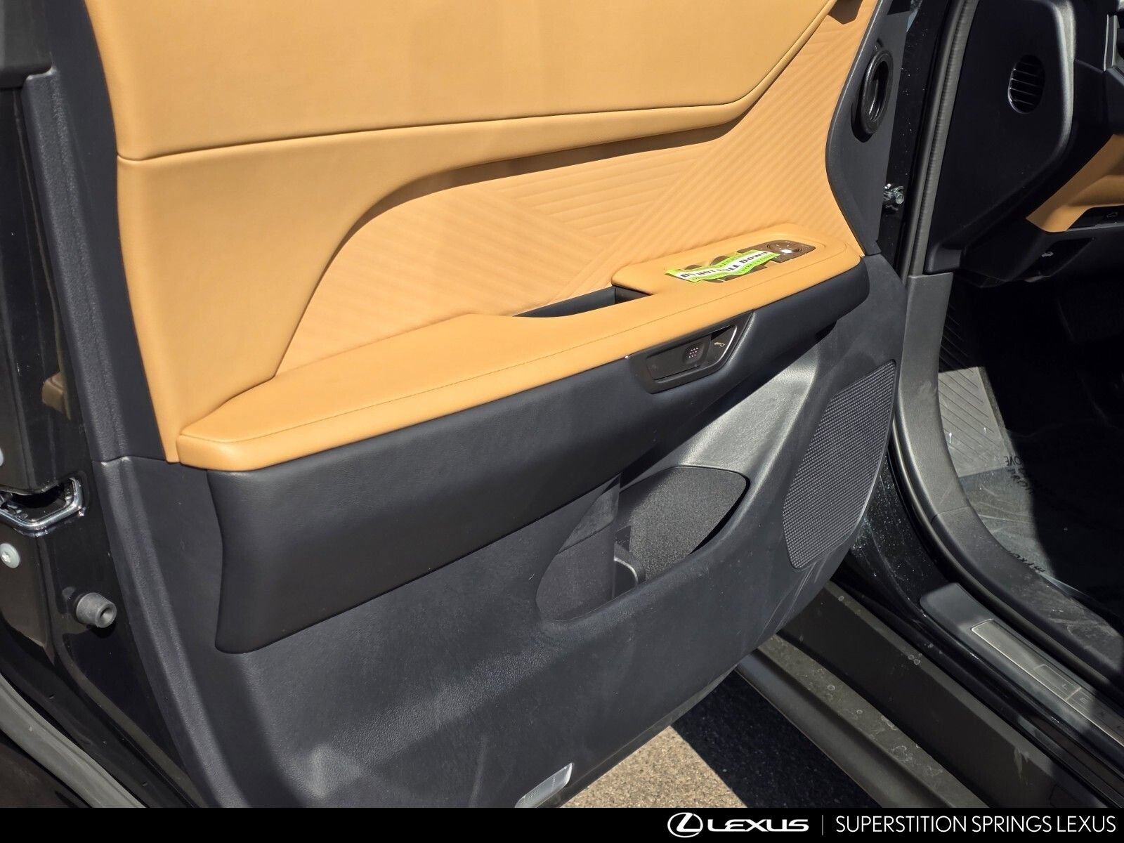New 2026 Lexus ES 350e FWD image 11