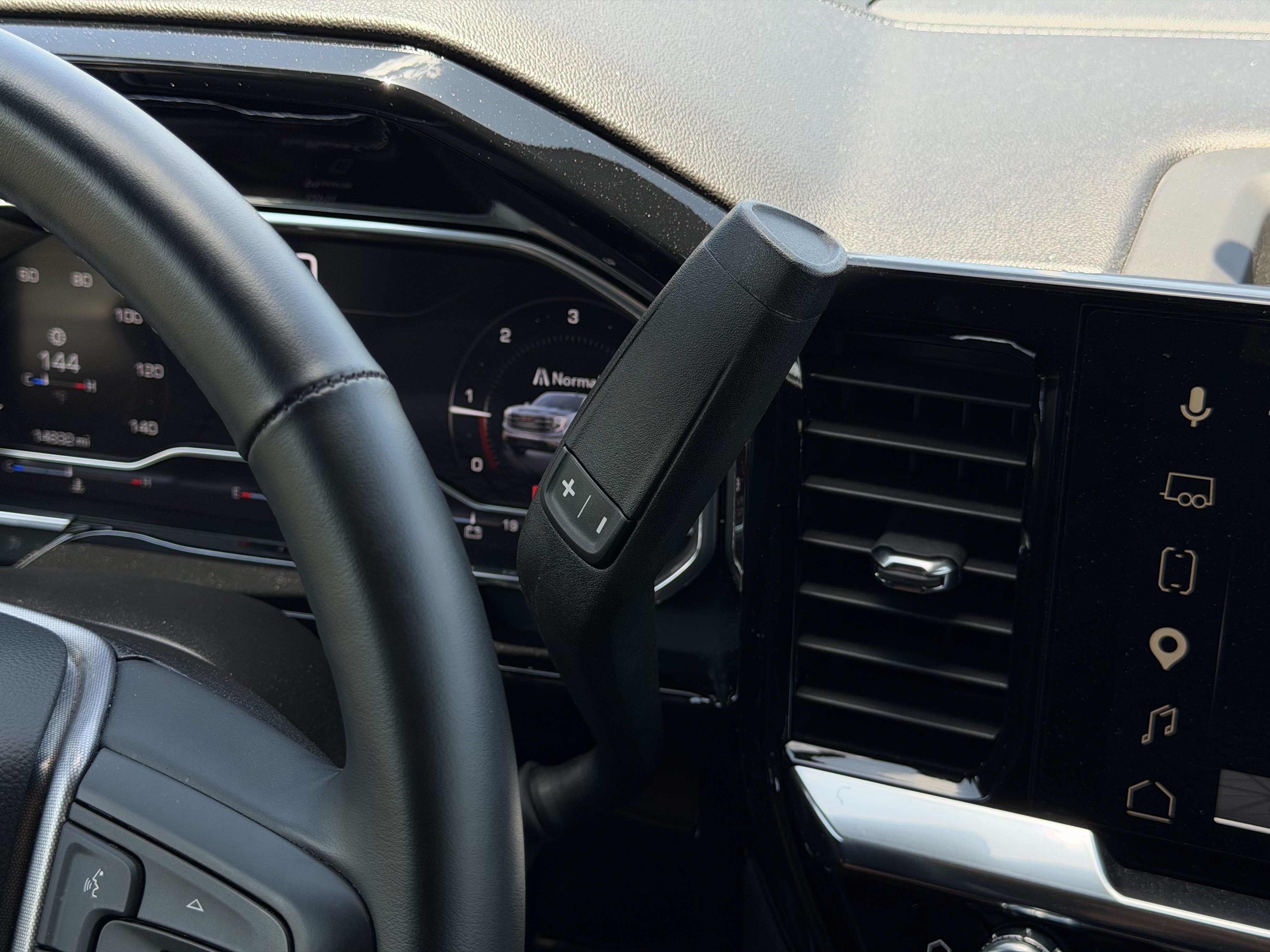 Used 2025 GMC Sierra 1500 Elevation AWD/4WD image 27