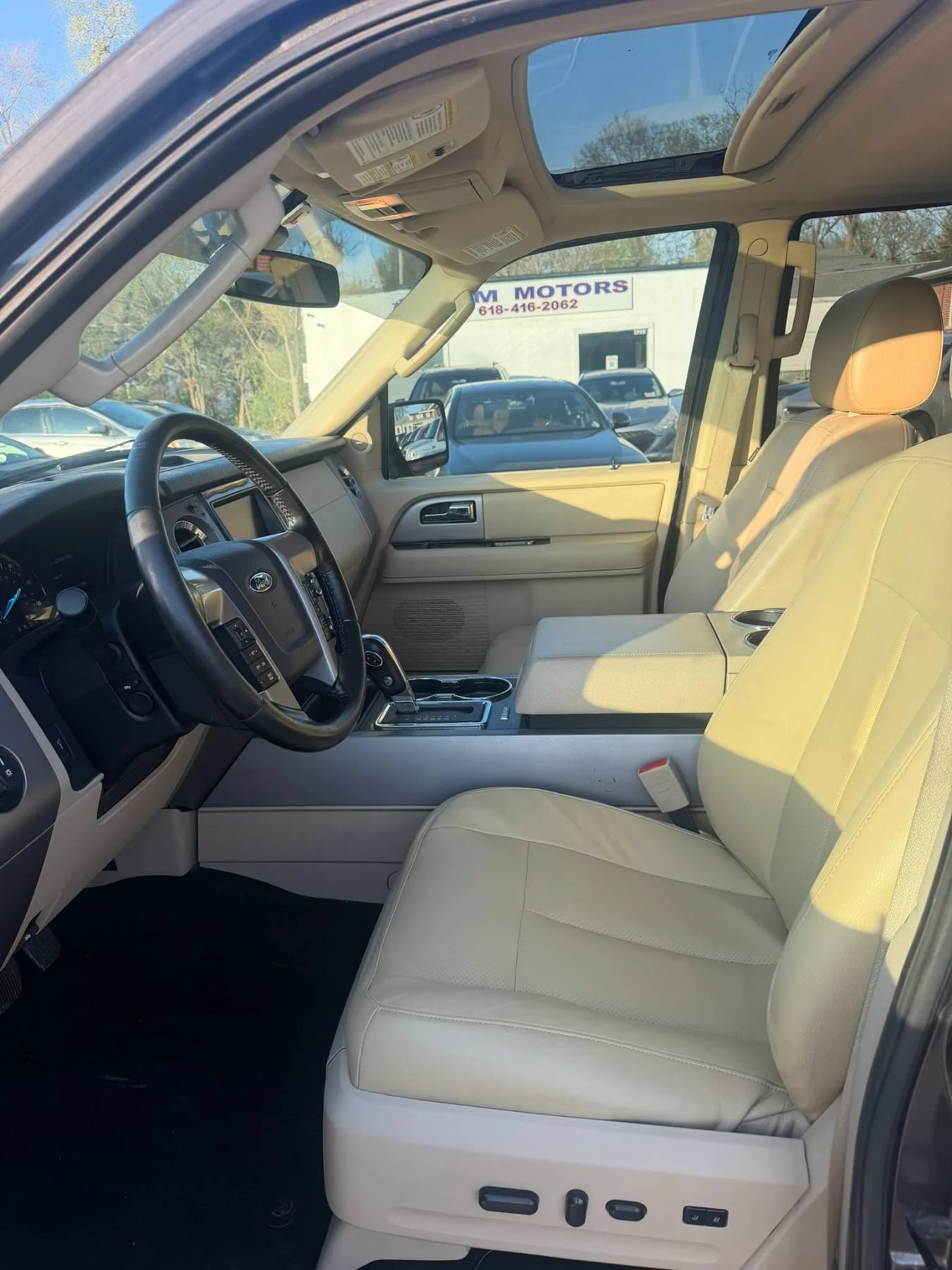 Used 2015 Ford Expedition Max Limited AWD/4WD image 10