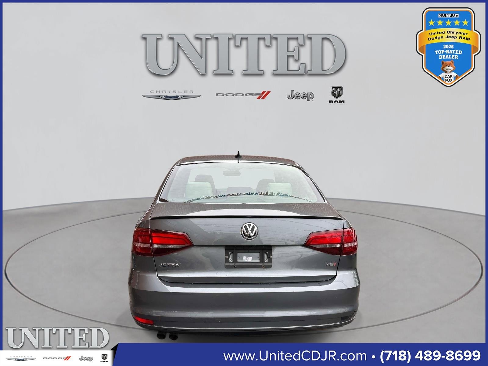 Used 2016 Volkswagen Jetta Sport w/ Lighting Package image 3