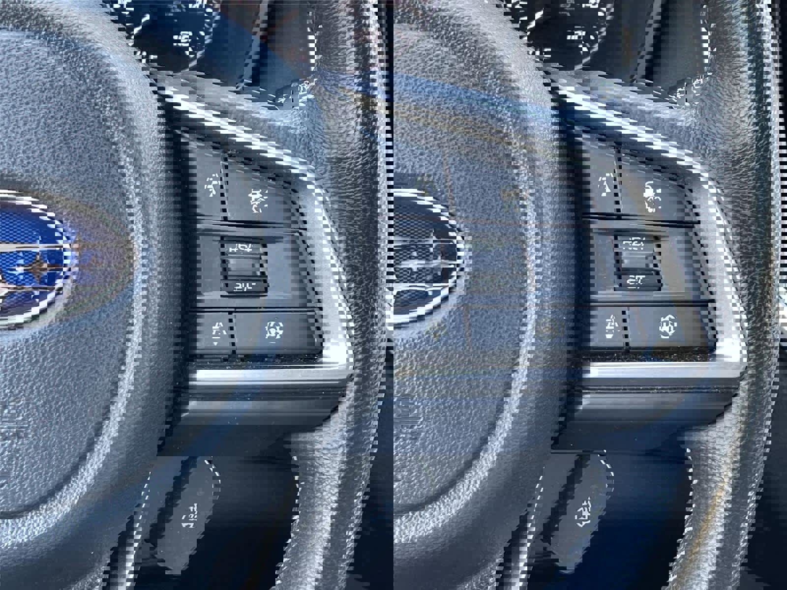 Used 2023 Subaru Ascent Limited image 30