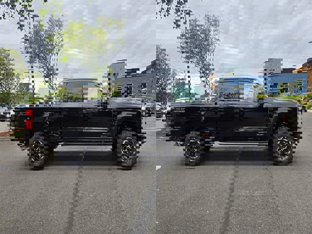 New 2025 Ford F350 Lariat image 4