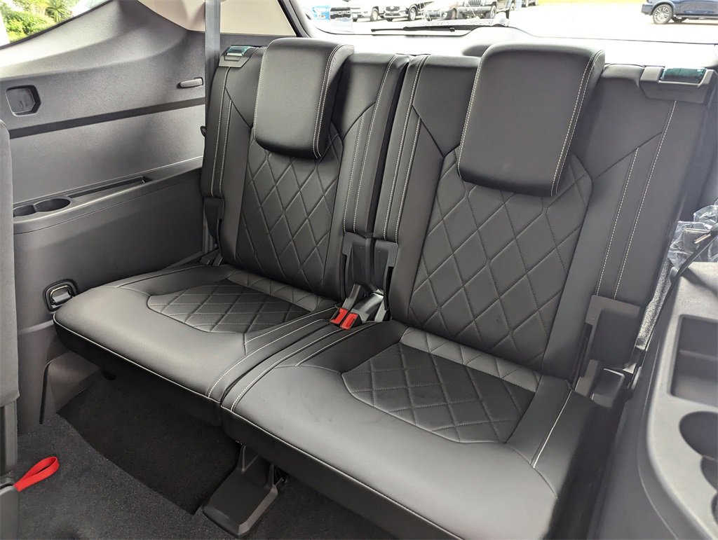 New 2025 Volkswagen Atlas SEL Premium R-Line image 32