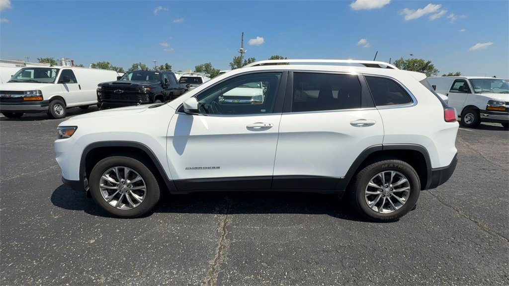 Used 2020 Jeep Cherokee Latitude Plus w/ Cold Weather Group image 5