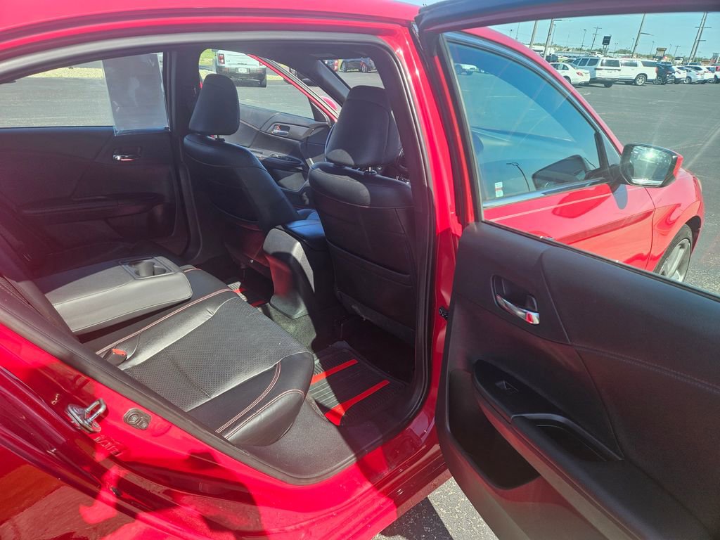 Used 2017 Honda Accord Sport Special Edition image 14