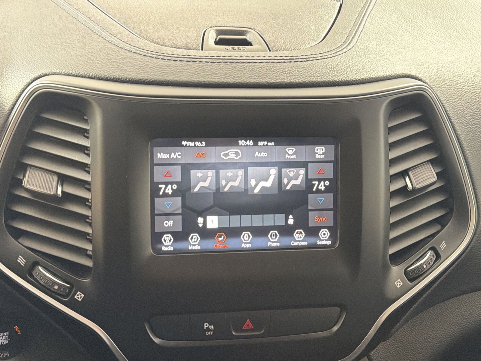 Used 2020 Jeep Cherokee Latitude Plus w/ Comfort/Convenience Group image 20