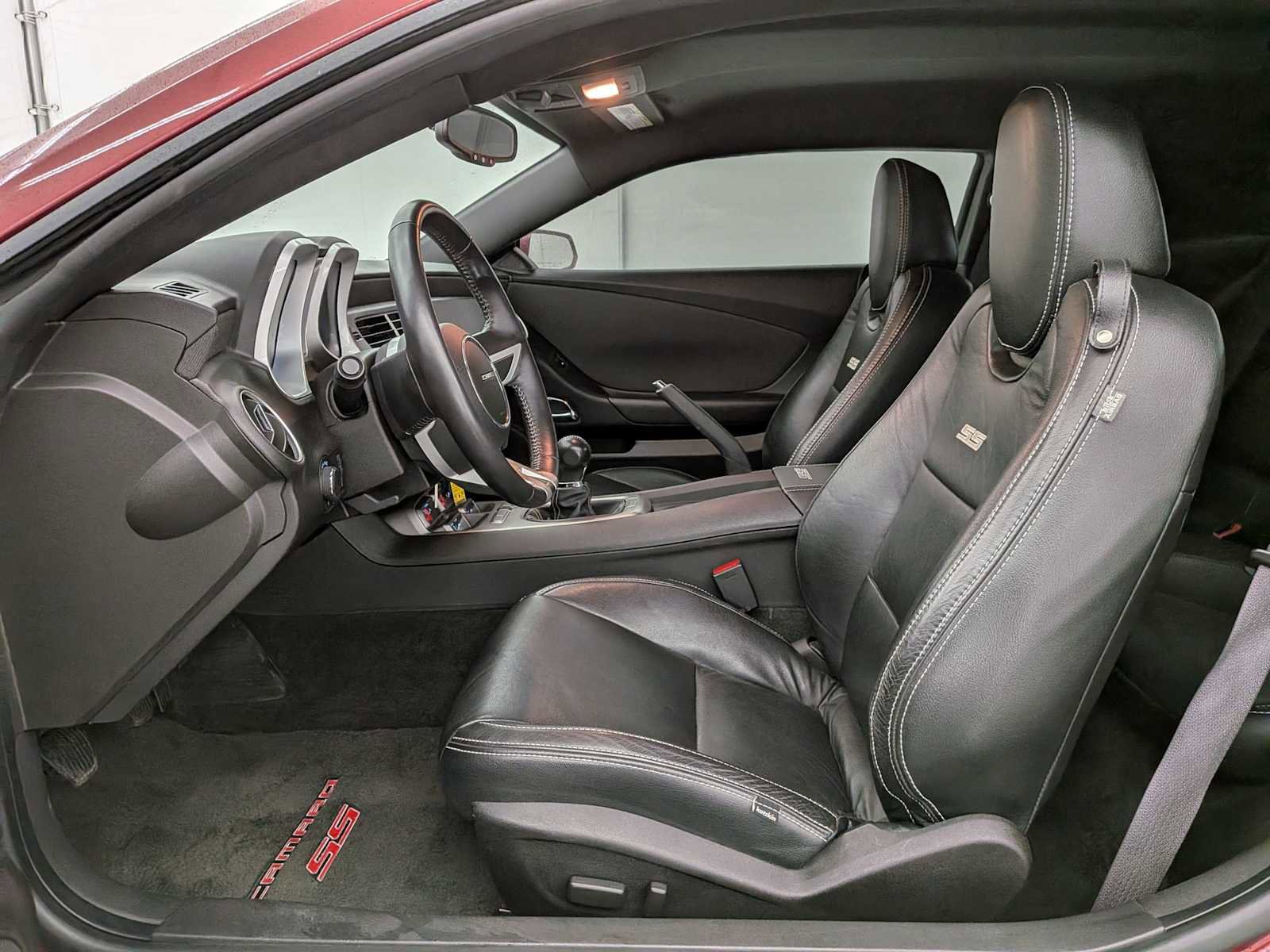 Used 2010 Chevrolet Camaro SS w/ RS Package image 16