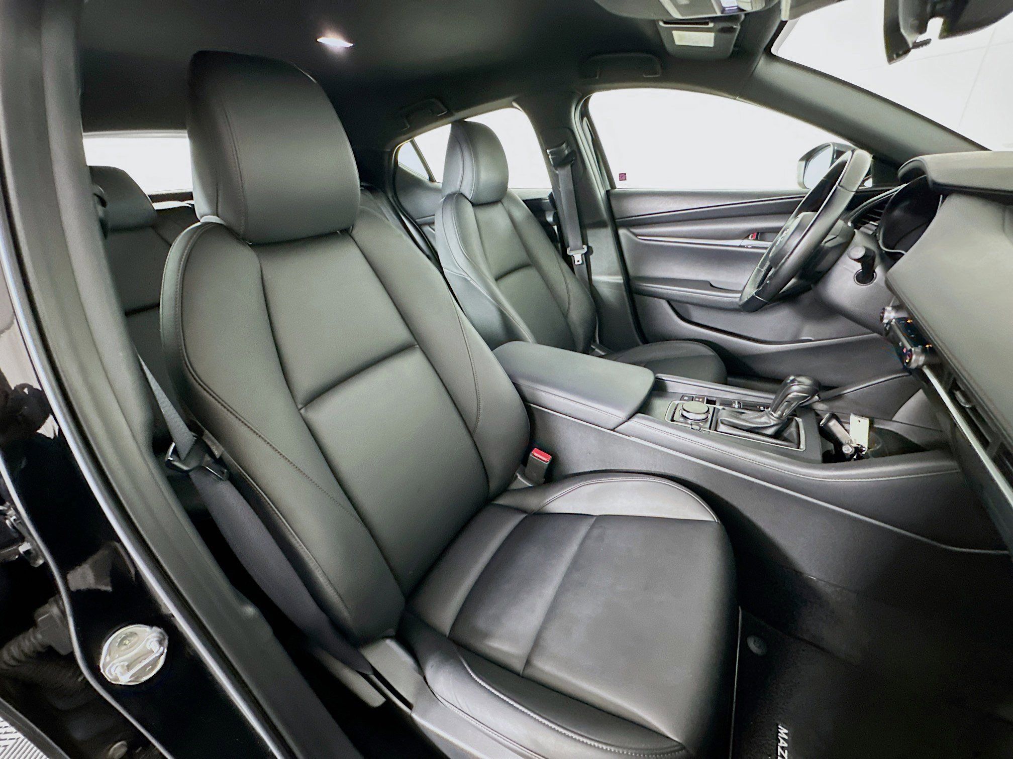 Used 2022 MAZDA MAZDA3 s image 28