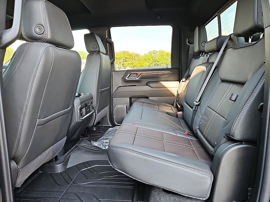 New 2026 Chevrolet Silverado 3500 High Country AWD/4WD image 12