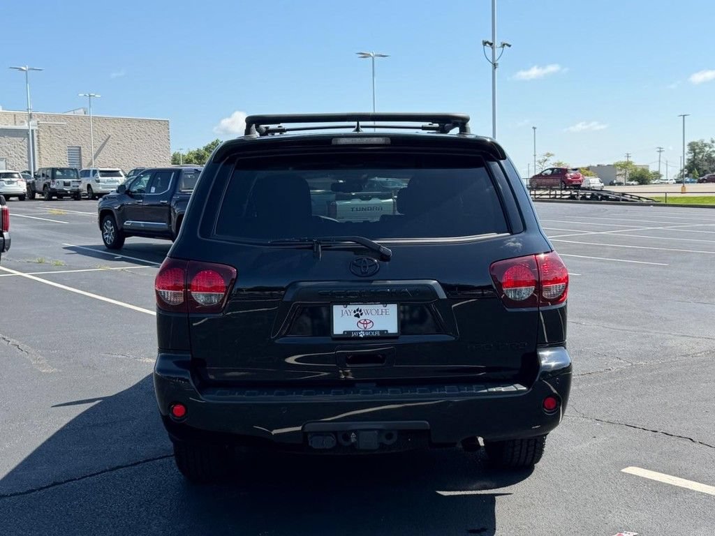 Used 2020 Toyota Sequoia TRD Pro AWD/4WD image 6