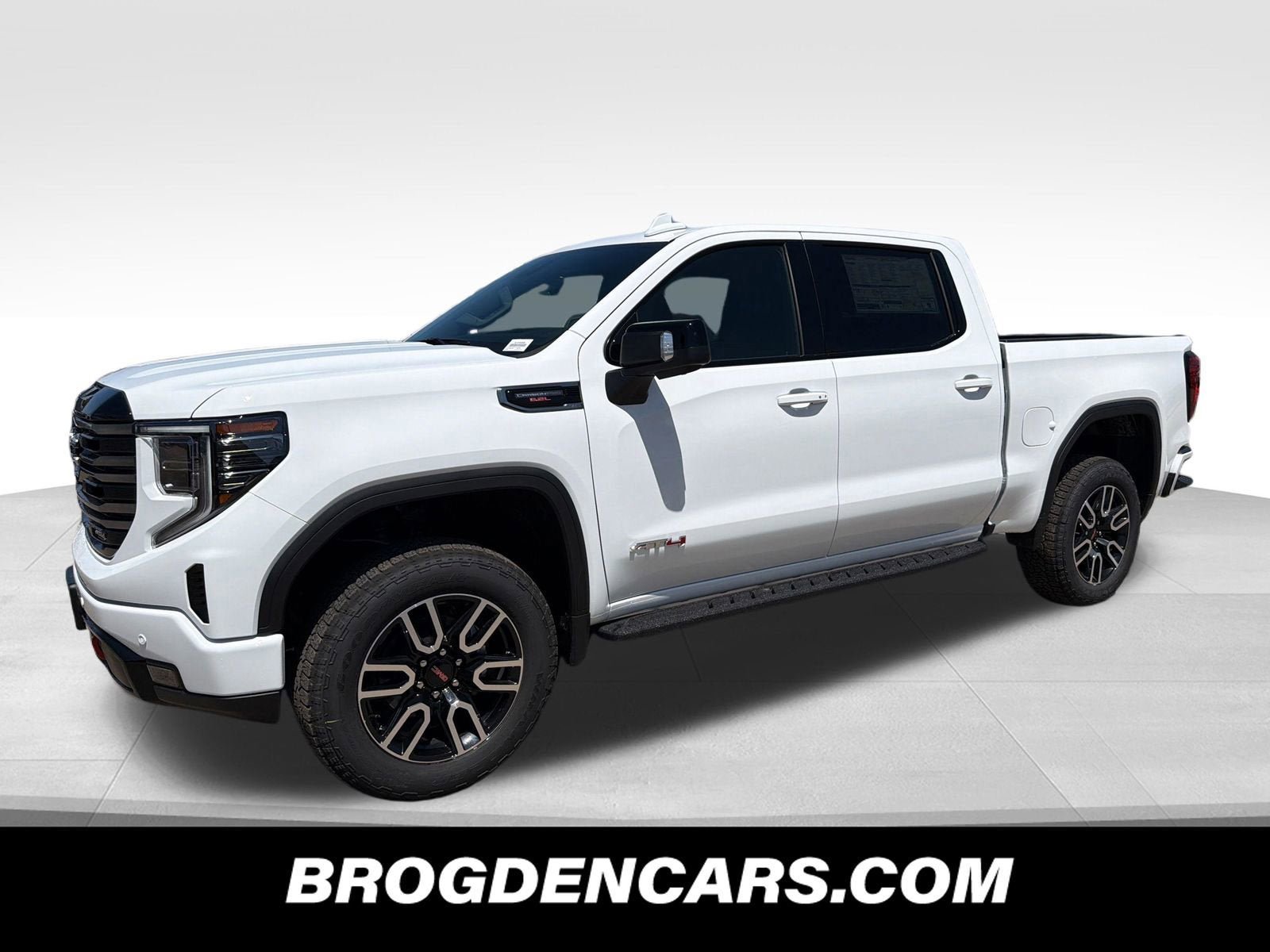 New 2026 GMC Sierra 1500 AT4 AWD/4WD image 4