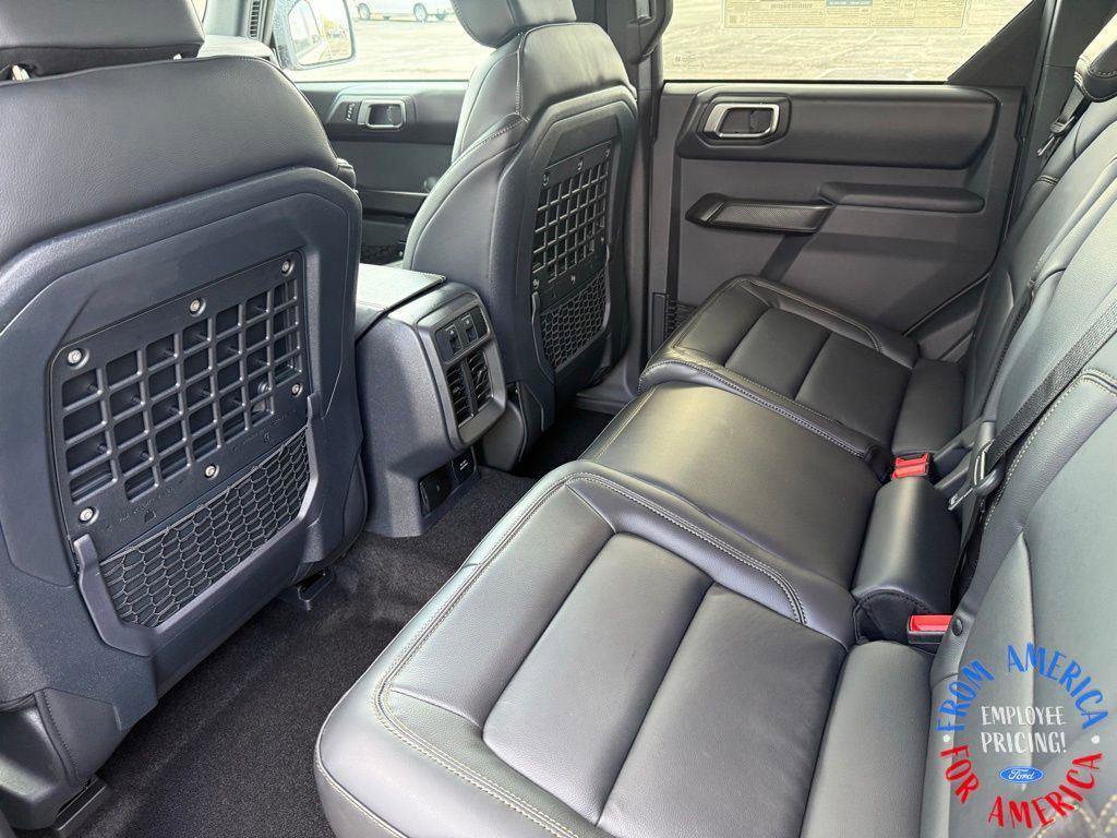 New 2025 Ford Bronco Badlands image 18