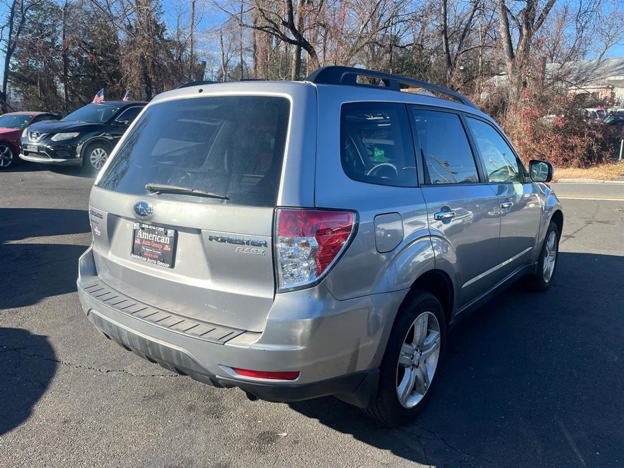 Used 2010 Subaru Forester 2.5X Premium image 6