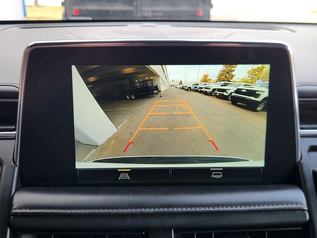 Used 2022 Chevrolet Suburban LT image 15