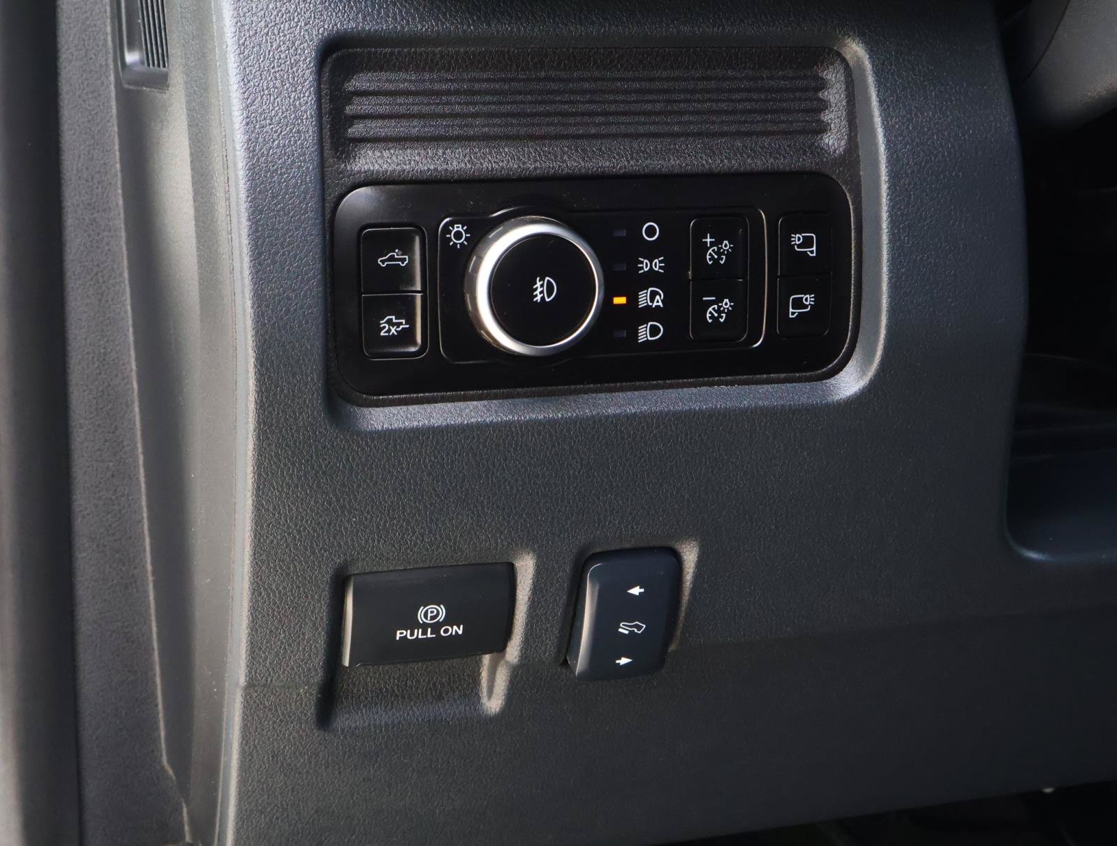 Used 2026 Ford F250 Lariat AWD/4WD image 24