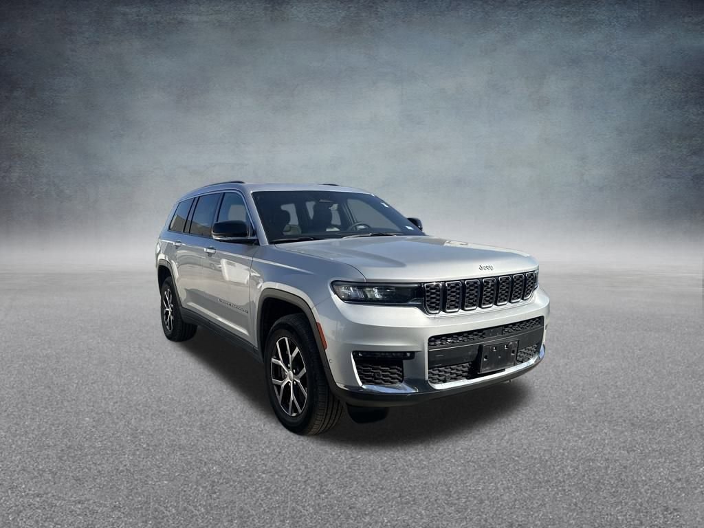Used 2024 Jeep Grand Cherokee L Limited w/ Luxury Tech Group II image 43