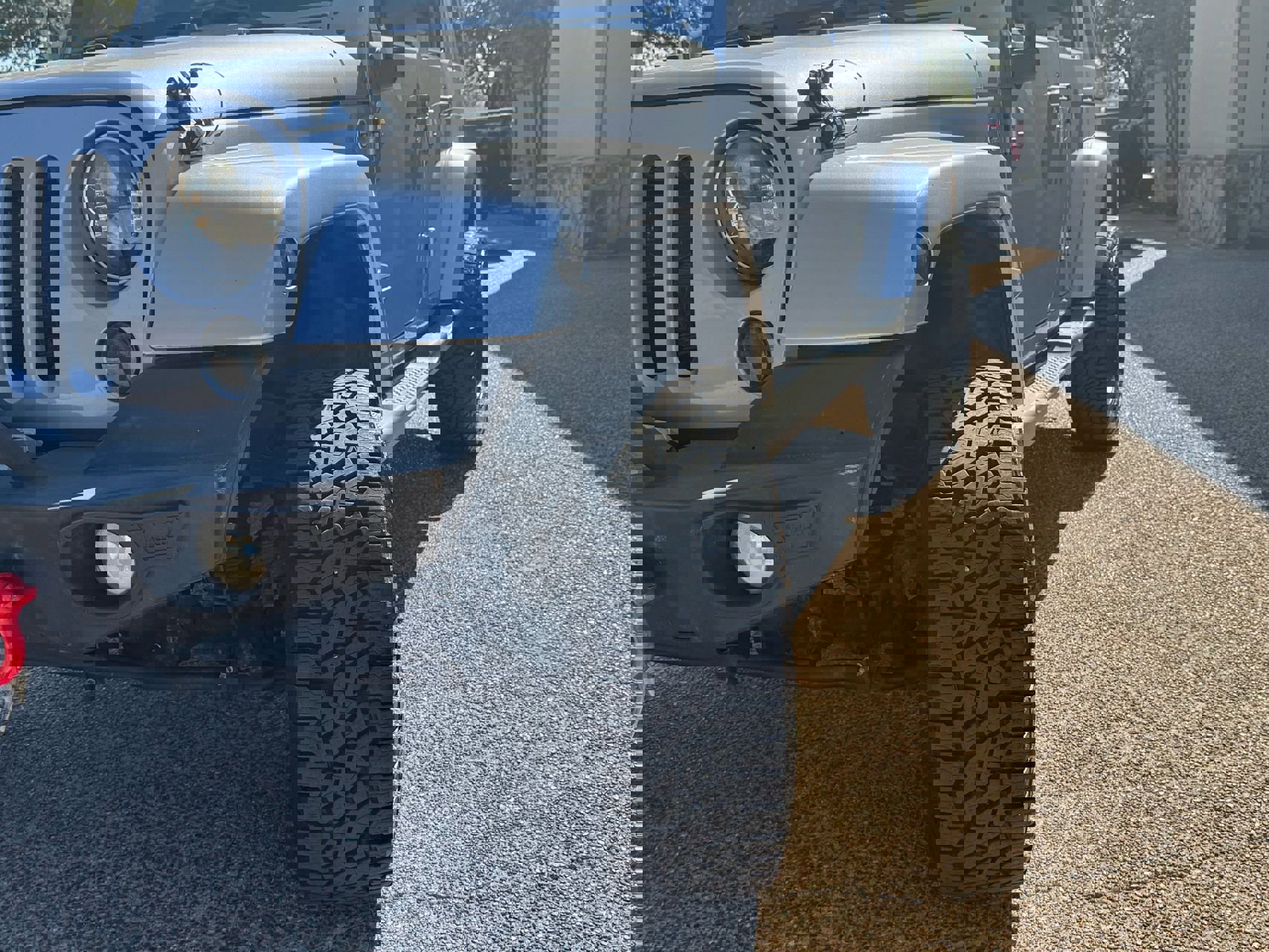 Used 2013 Jeep Wrangler Unlimited Sahara w/ Connectivity Group image 3