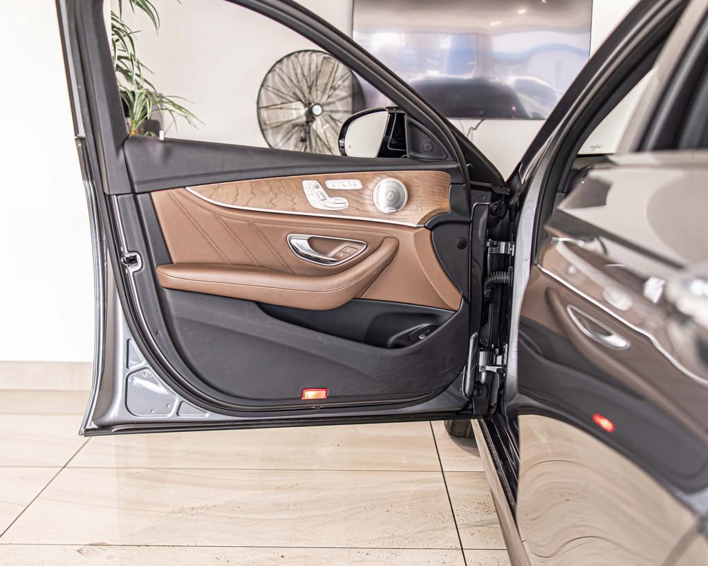 Used 2019 Mercedes-Benz E 53 AMG 4MATIC Sedan image 30