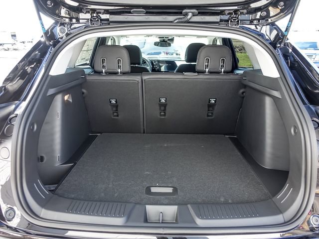 New 2026 Chevrolet Trax LS w/ LS Convenience Package FWD image 8