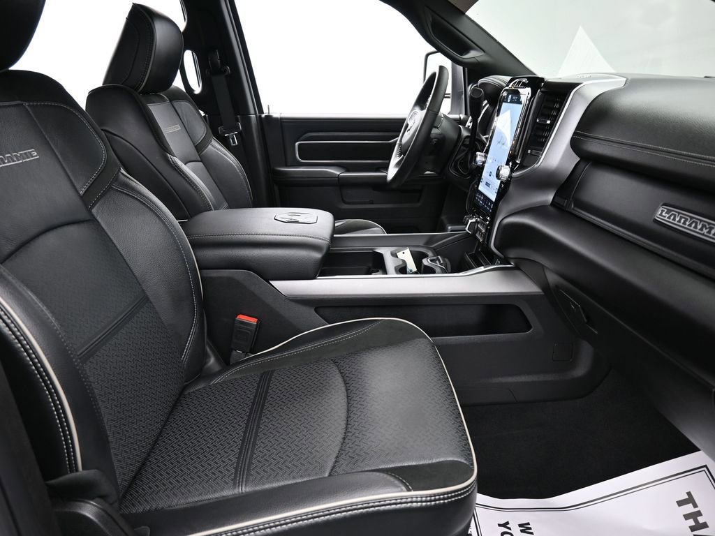 Used 2024 RAM 2500 Laramie w/ Night Edition image 18