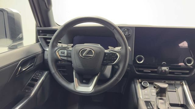 Used 2024 Lexus GX 550 w/ Cold Area Package AWD/4WD image 22