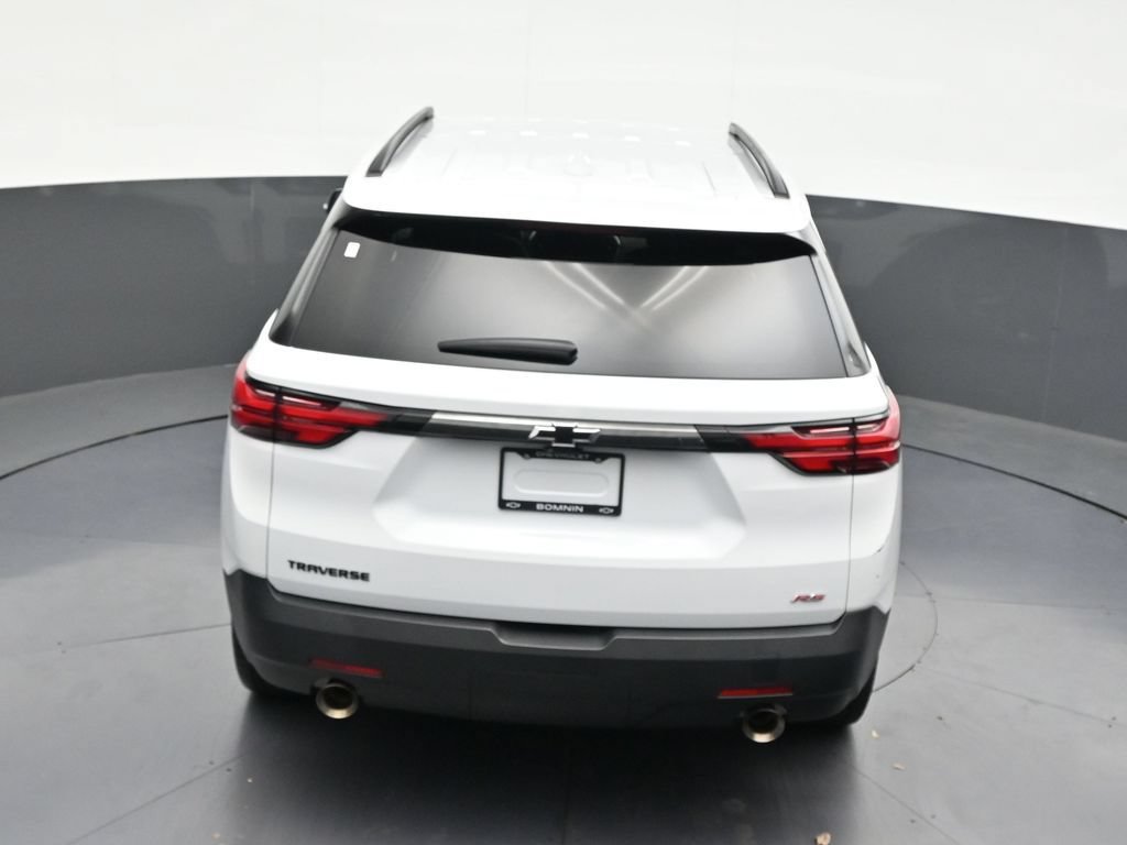 Used 2023 Chevrolet Traverse RS FWD image 24