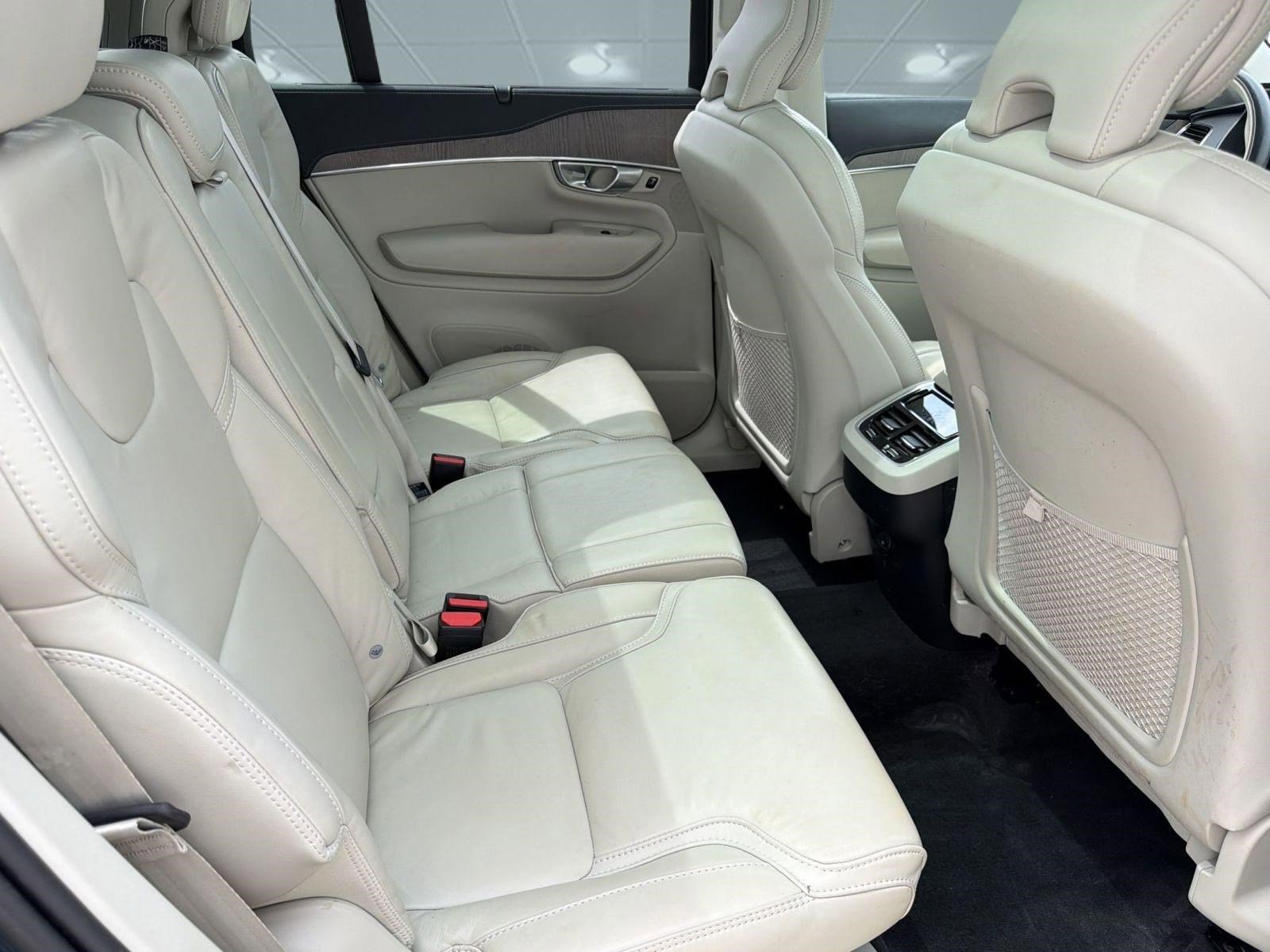 Certified 2023 Volvo XC90 B6 Ultimate w/ Protection Package Premier AWD/4WD image 29