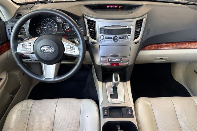 Used 2011 Subaru Outback 2.5i Limited AWD/4WD image 13